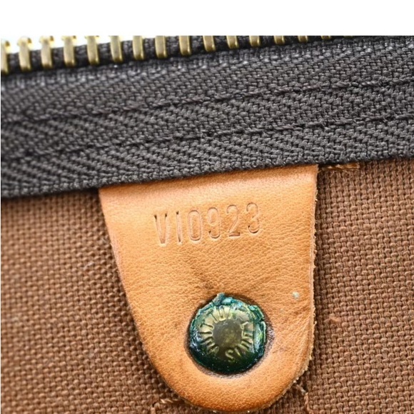 LOUIS VUITTON Keepall 55 Monogram Boston Bag Monogram Canvas - Picture 6 of 10